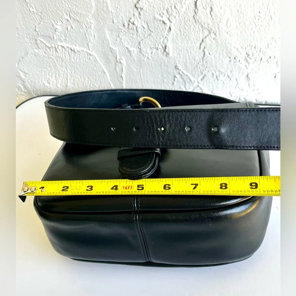 VINTAGE COACH BEDFORD #4164 BLACK SHOULDER BAG